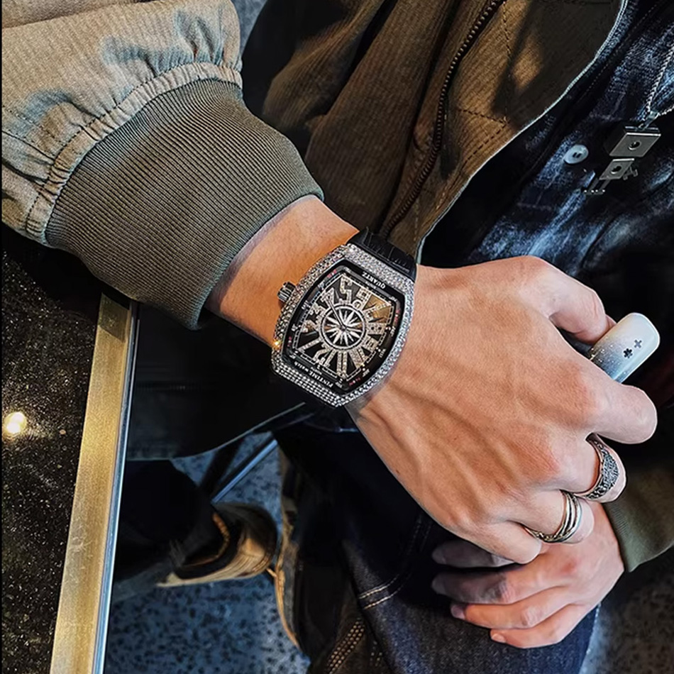 Premium Marken-Luxus-Diamantuh – Luxury Watch All Black Bewertung und Preis