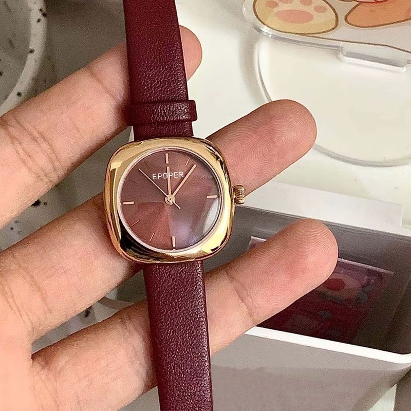 Trendige Uhr mit hohem Erschei – Luxury Watch Levels Bewertung und Preis